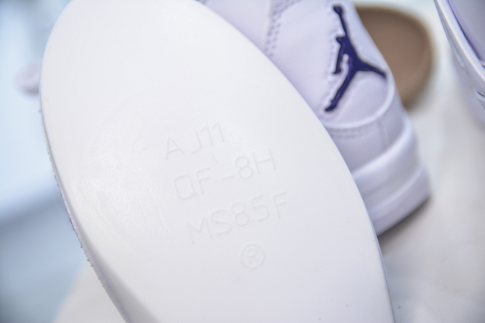  
纯原 Air Jordan AJ4 Retro 白紫 耗时多个月巨作 重金购买原楦原纸板 确保原汁原