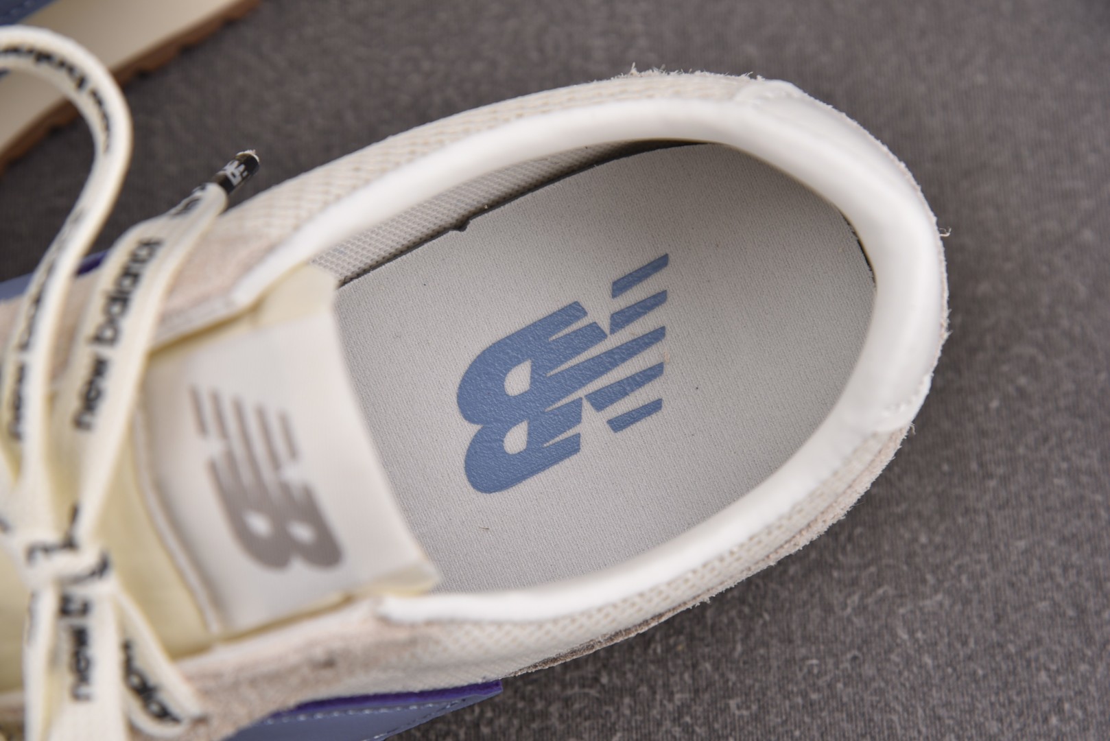 NB471 尺码35-46.5

纯原版出品-New Balance 471 Timberwolf Du