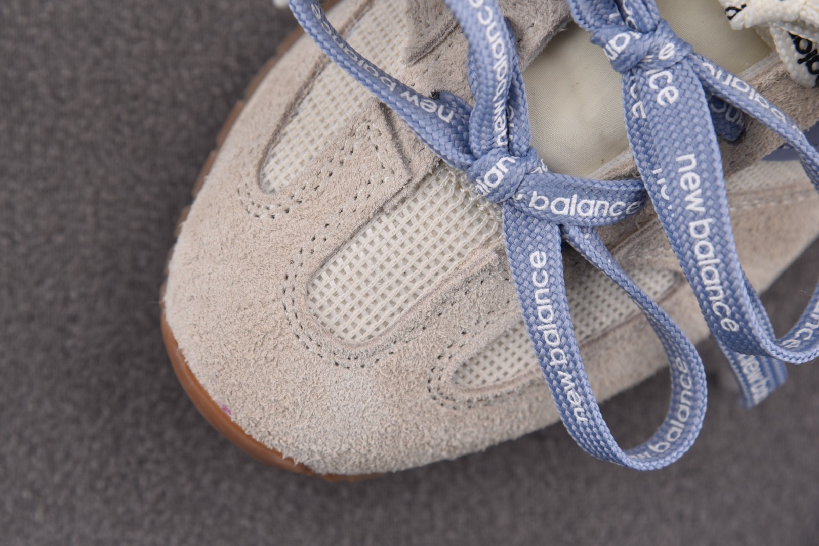 NB471 尺码35-46.5

纯原版出品-New Balance 471 Timberwolf Du
