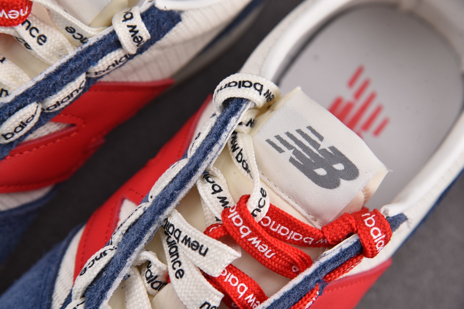 NB471 尺码35-46.5

纯原版出品-New Balance 471 White Red Blu