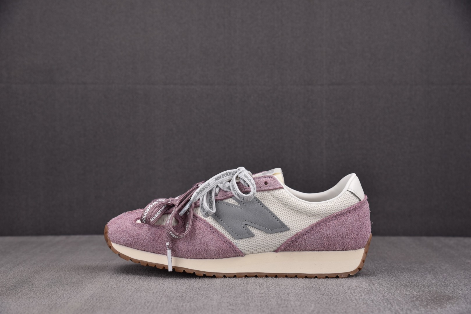 NB471 尺码35-46.5

纯原版出品-New Balance NB471 米粉 U471AL Y