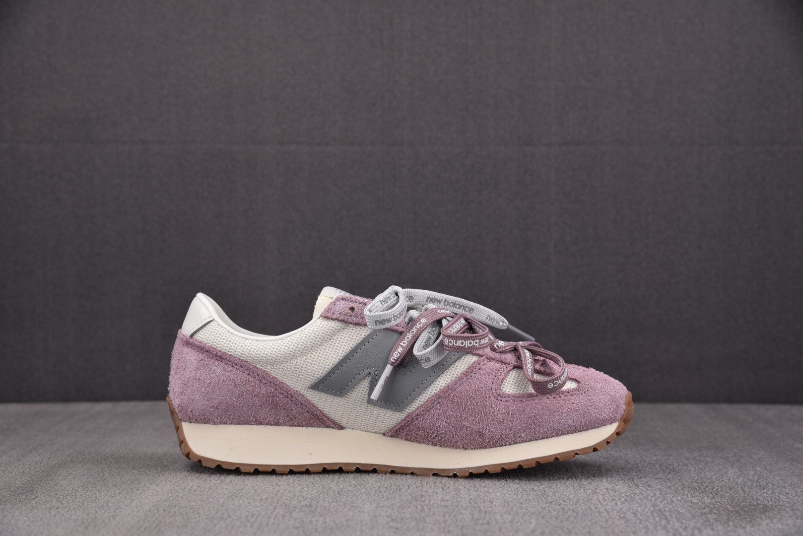 NB471 尺码35-46.5

纯原版出品-New Balance NB471 米粉 U471AL Y