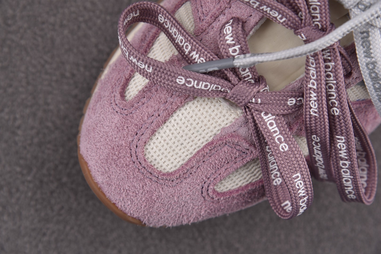 NB471 尺码35-46.5

纯原版出品-New Balance NB471 米粉 U471AL Y