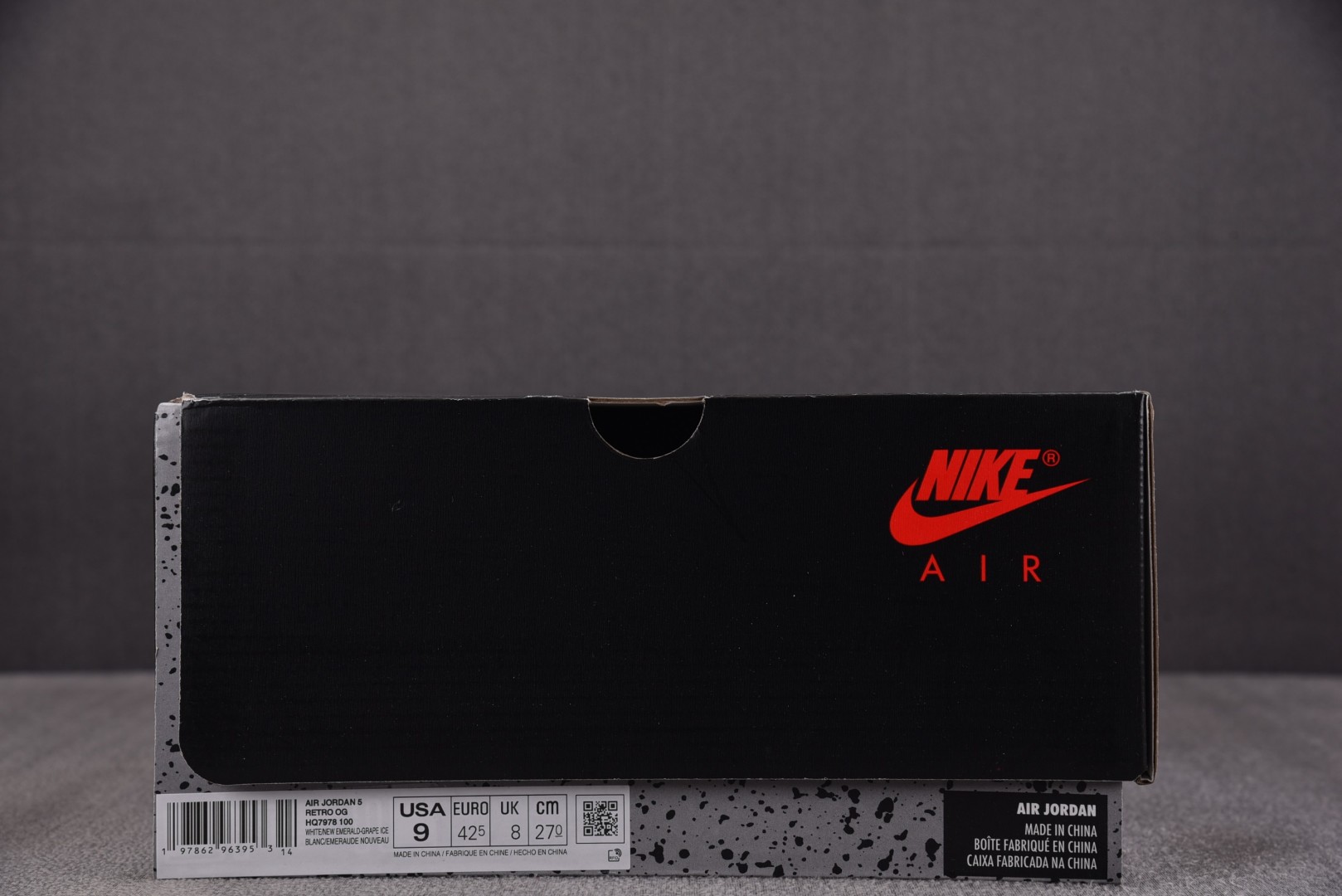 AJ5白紫 尺码40-47.5

纯原版出品-Air Jordan 5 Retro 2025 Grape
