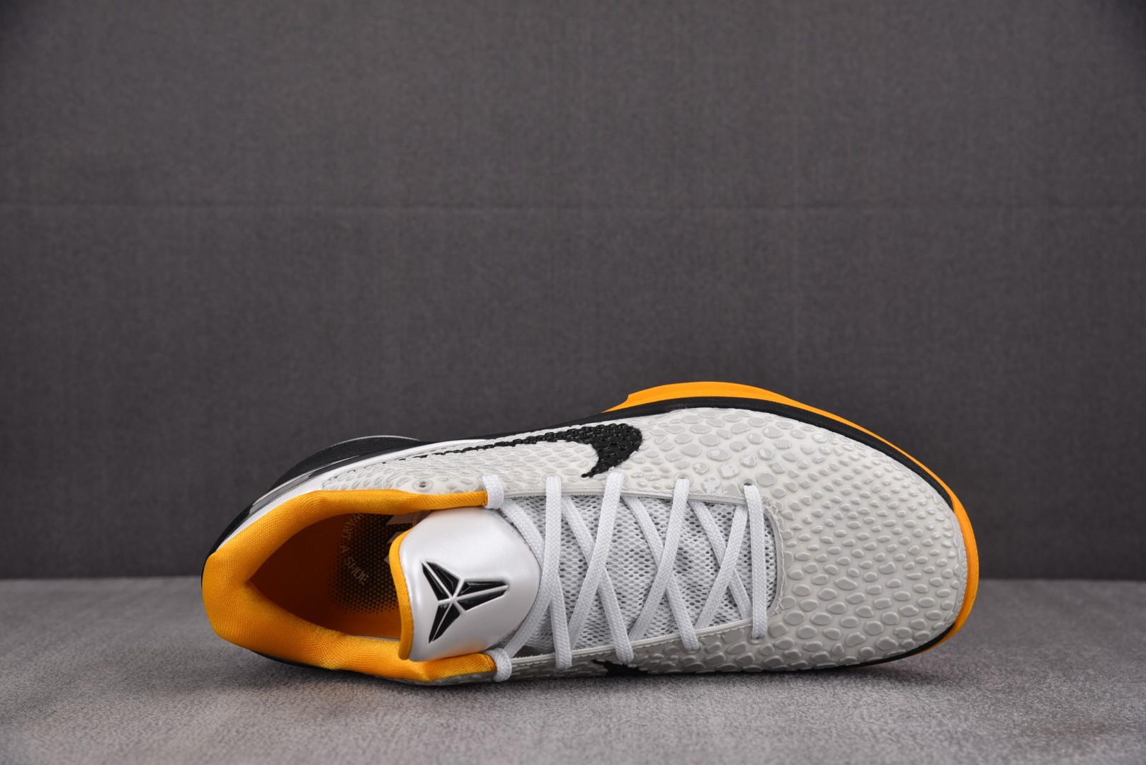 KOBE6 鞋码40-48.5 偏小0.5
💰¥：600
纯原出品-NK Zoom Kobe 6 Pro