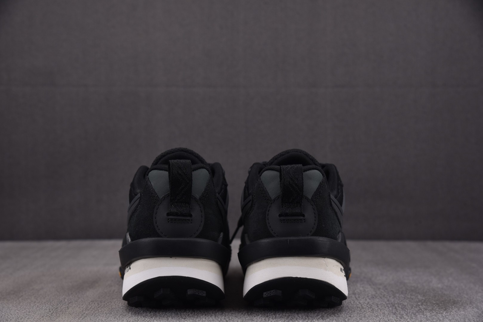 Sacai 尺码36-46

纯原版出品-NK x Zegamadome SP Sacai Black 