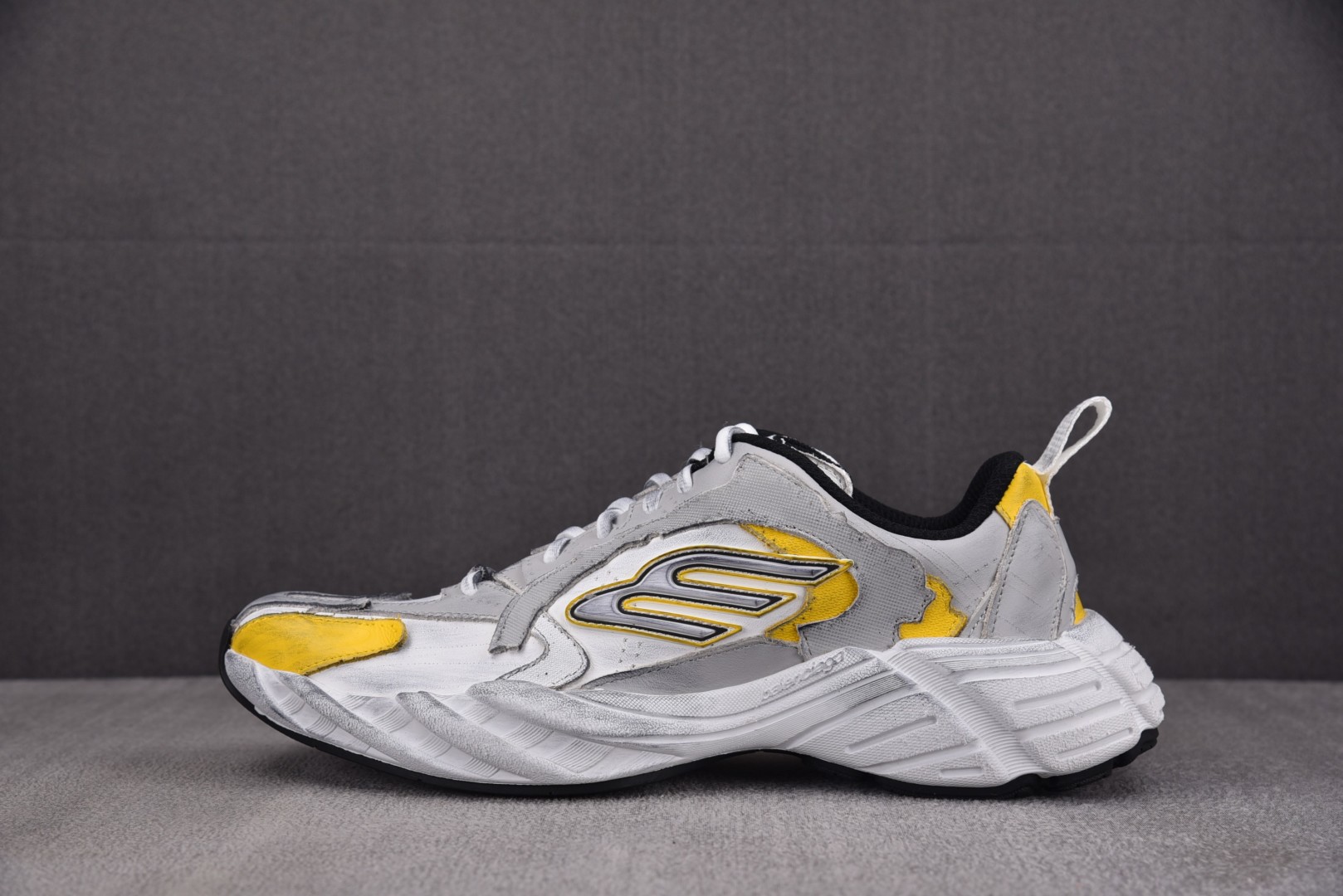 巴黎 尺码36-45 偏大1码

纯原版出品-Balenciaga Monday Yellow 灰黄 Y