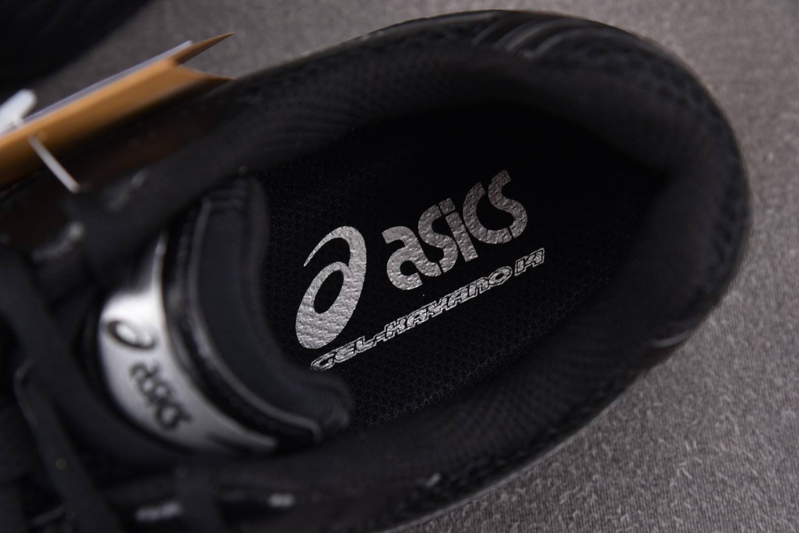Asics 尺码36-47

纯原版出品-Asics Gel Kayano 14 Black Pure 