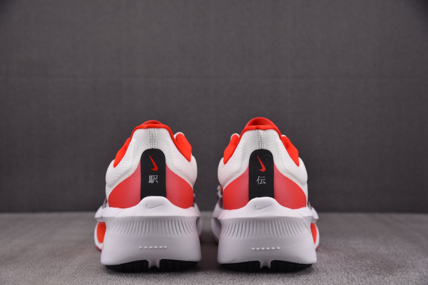 Zoom 尺码36-46

纯原版出品-Zoom Fly 6 Ekiden Pack 火焰红白 HQ34