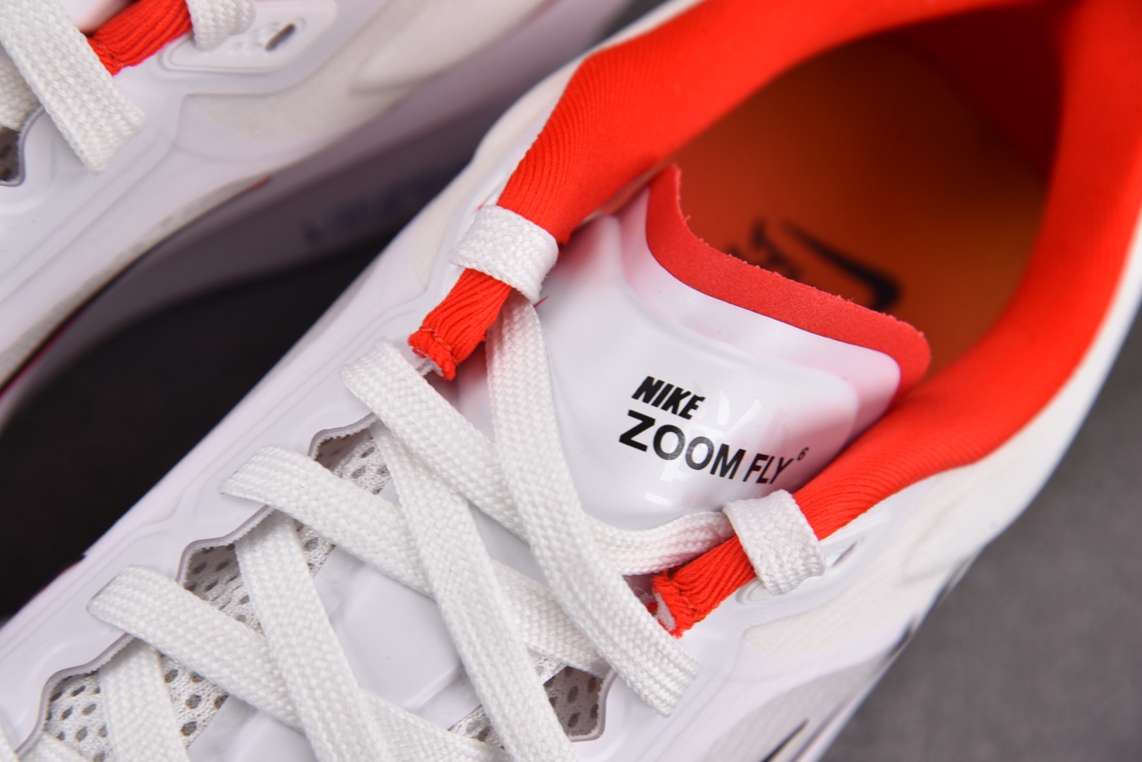 Zoom 尺码36-46

纯原版出品-Zoom Fly 6 Ekiden Pack 火焰红白 HQ34