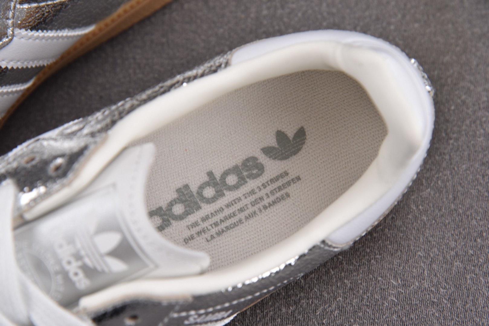 Originals 尺码35.5-45

纯原版出品-Originals Samba Og Silver
