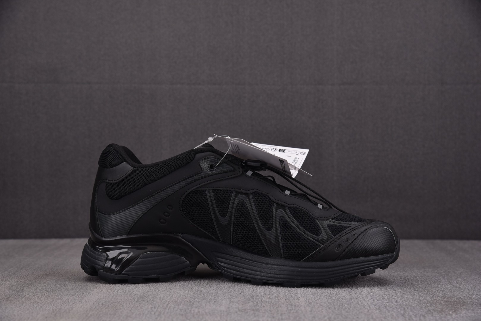 Salomon 尺码36-46

纯原版出品-Salomon XT-Whisper Black Asph