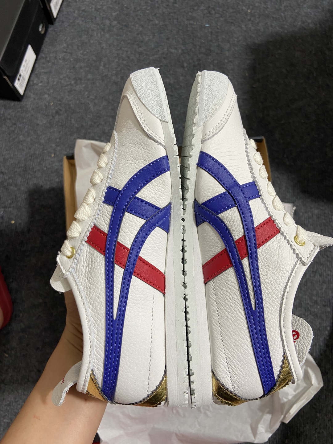 Onitsuka 尺码36-44.5

头层纯原版出品-Onitsuka Tiger MEXICO 66