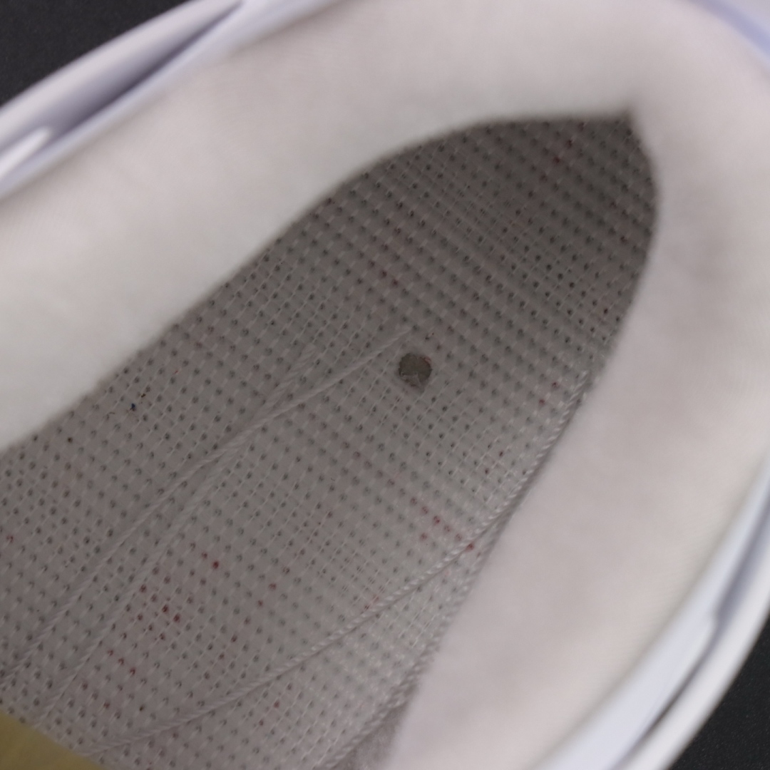  
纯原-Air Jordan 4 Oreo 白奥利奥 灰白红 泼墨 CT8527-100
最高工艺制作