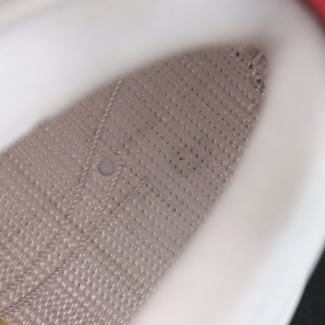 P
Nike SB x Air Jordan 4 Varsity Red白红 DR5415-106
最高
