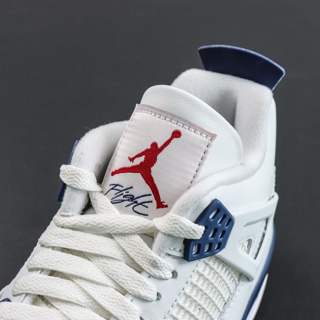 Nike SB x Jordan Air Jordan 4 Navy联名款 白蓝 白宝蓝 DR5415