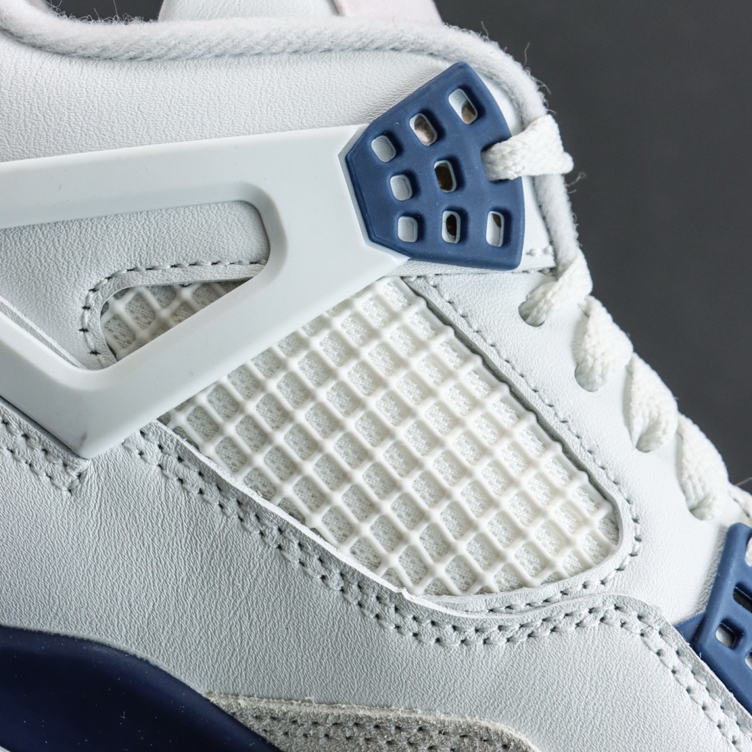 Nike SB x Jordan Air Jordan 4 Navy联名款 白蓝 白宝蓝 DR5415