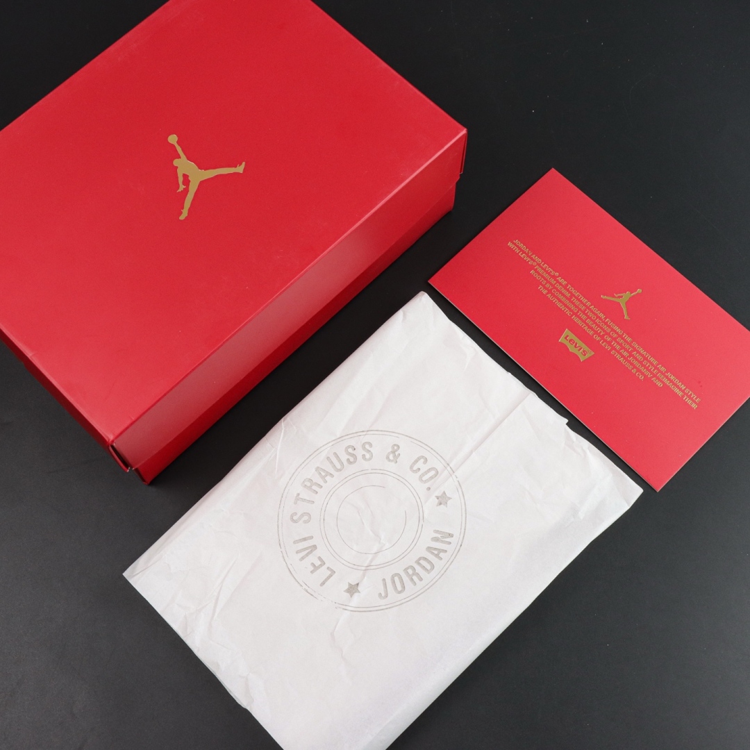 P
levi’s x Jordan Air Jordan 4 levis black (levis ta