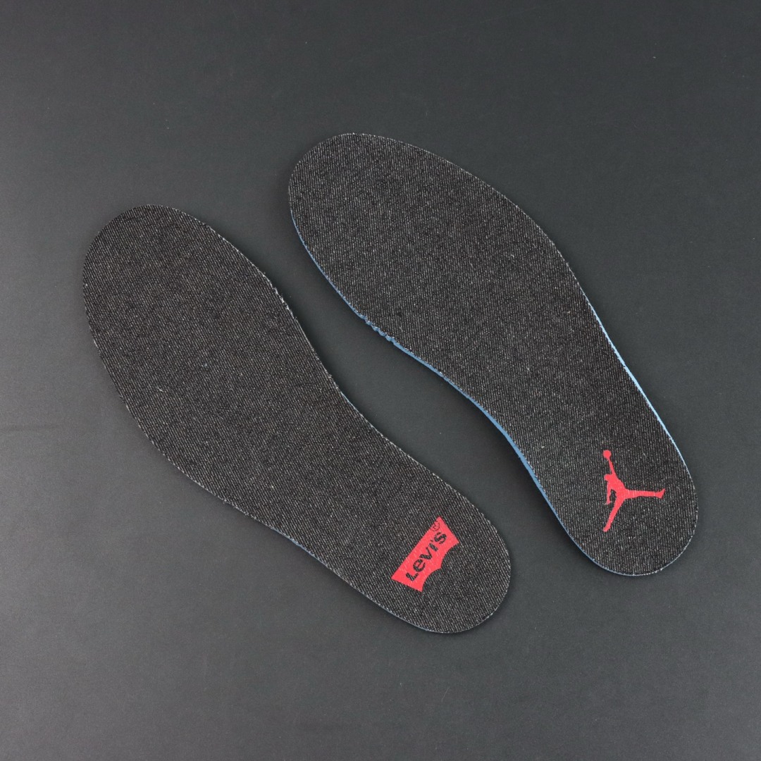 P
levi’s x Jordan Air Jordan 4 levis black (levis ta