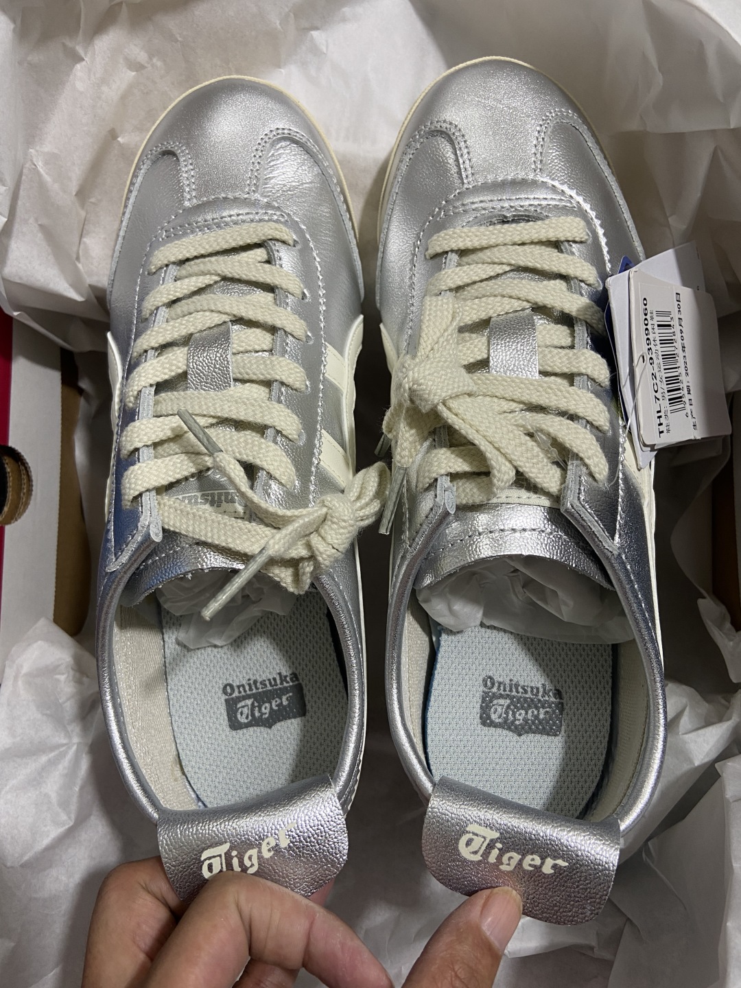 Tiger  尺码36-44.5

纯原版出品-Onitsuka Tiger MEXICO 66 白银T