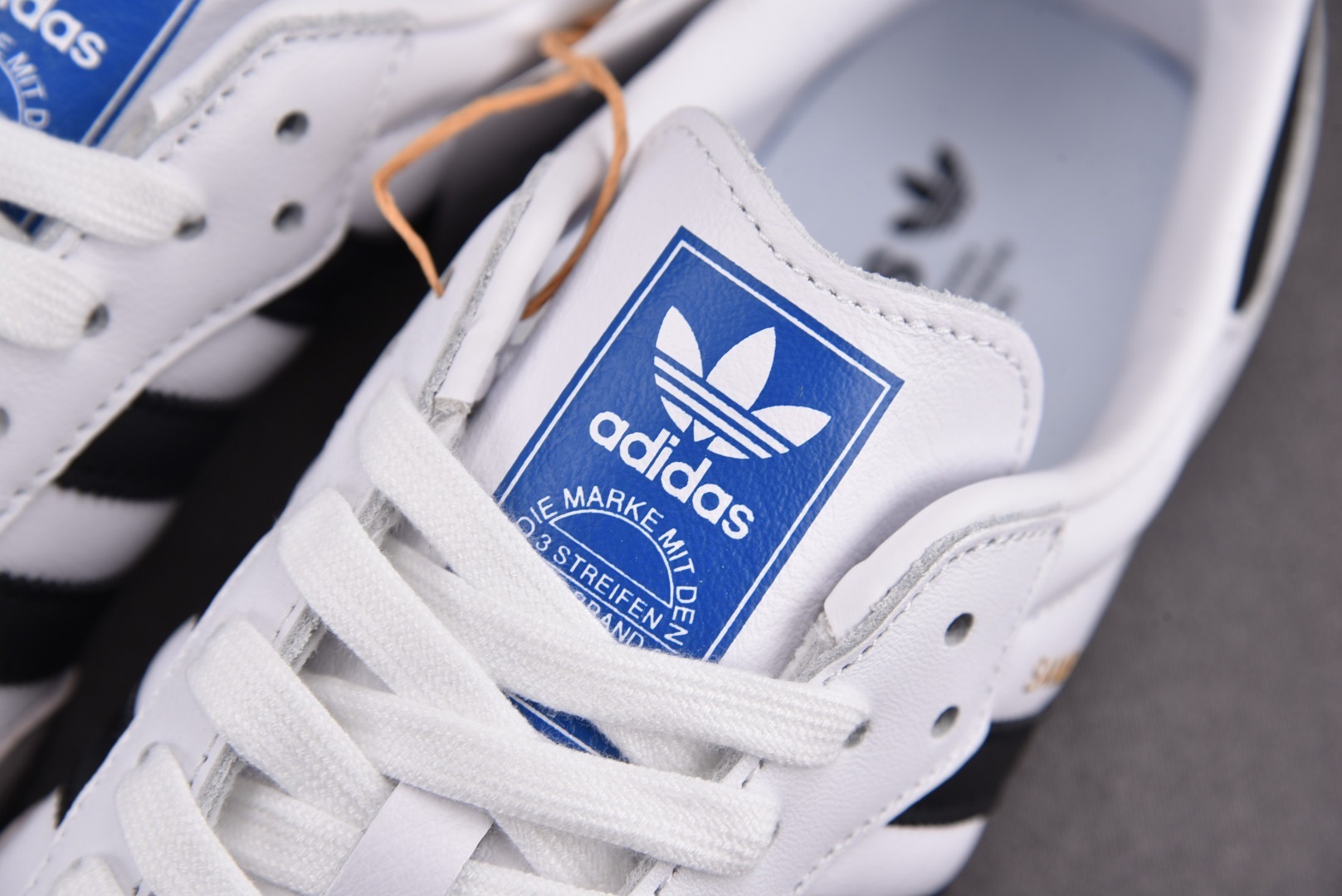 补货
Originals桑巴德训 尺码：36-45

纯原出品-Originals Samba Vega