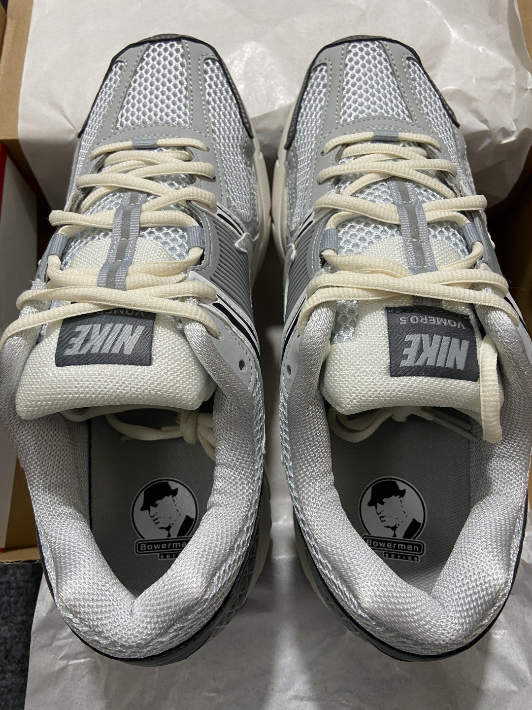 Vomero5 鞋码：36-46

纯原版出品-Air Zoom Vomero 5 米灰 FD9919-