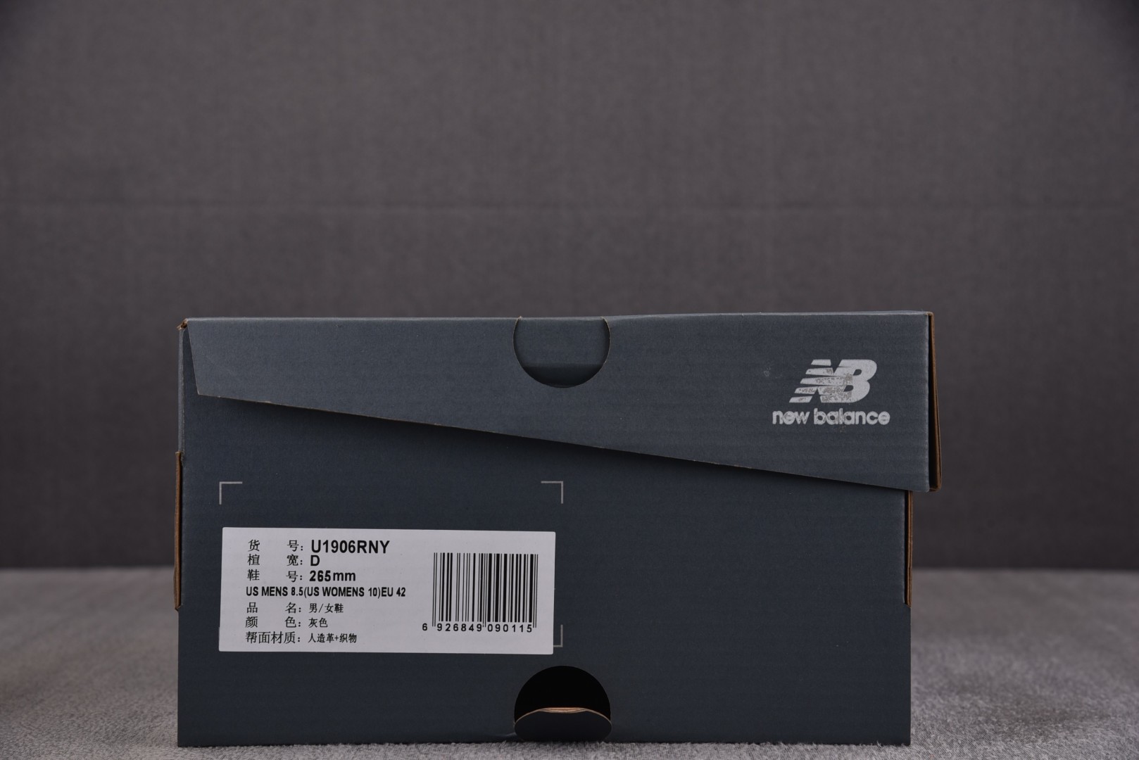 NB新百伦 尺码36-45

纯原版出品-New Balance 1906R Lunar New Yea