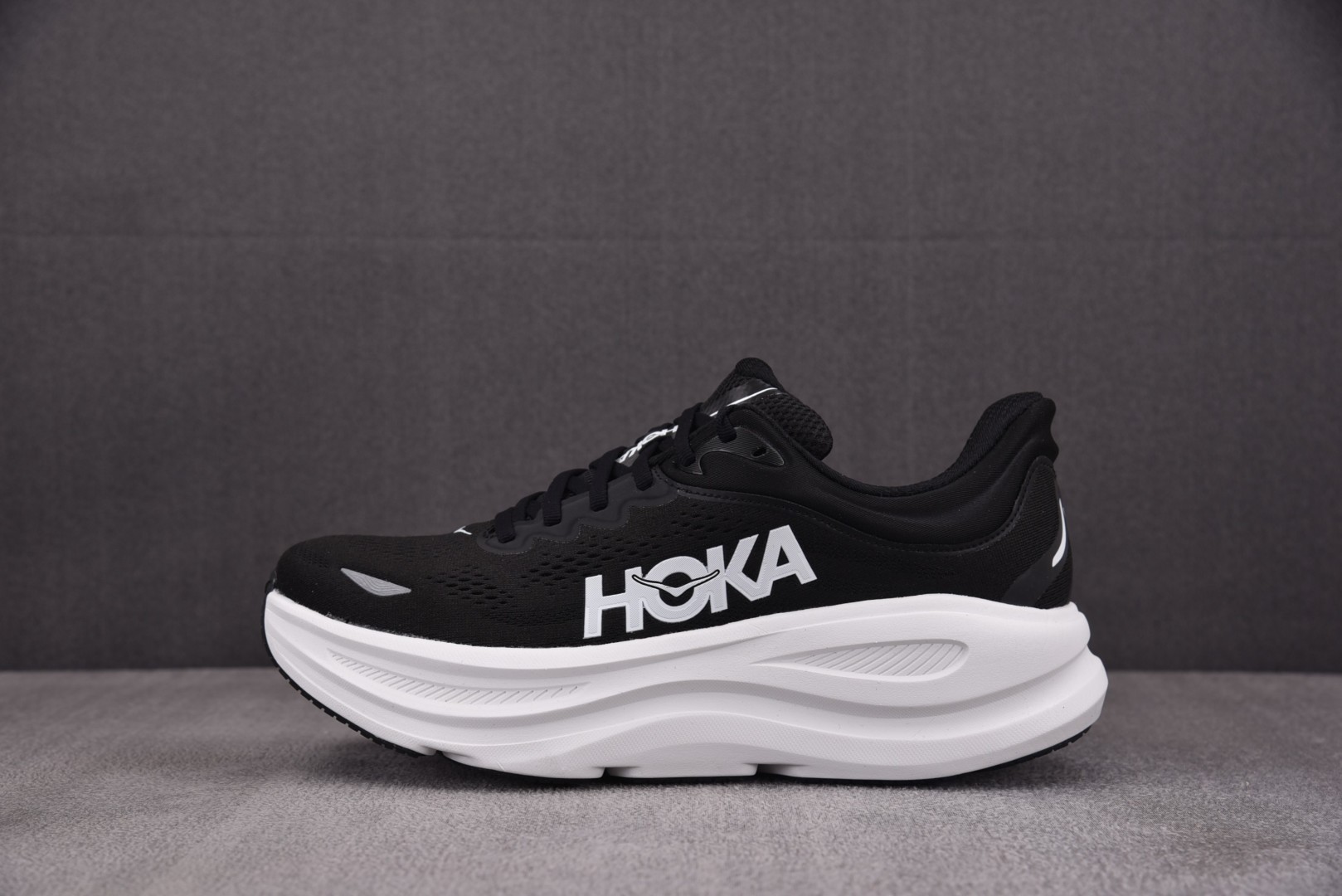 Hoka9 尺码36-45

纯原版出品-Hoka One One Bondi 9 Black Whit
