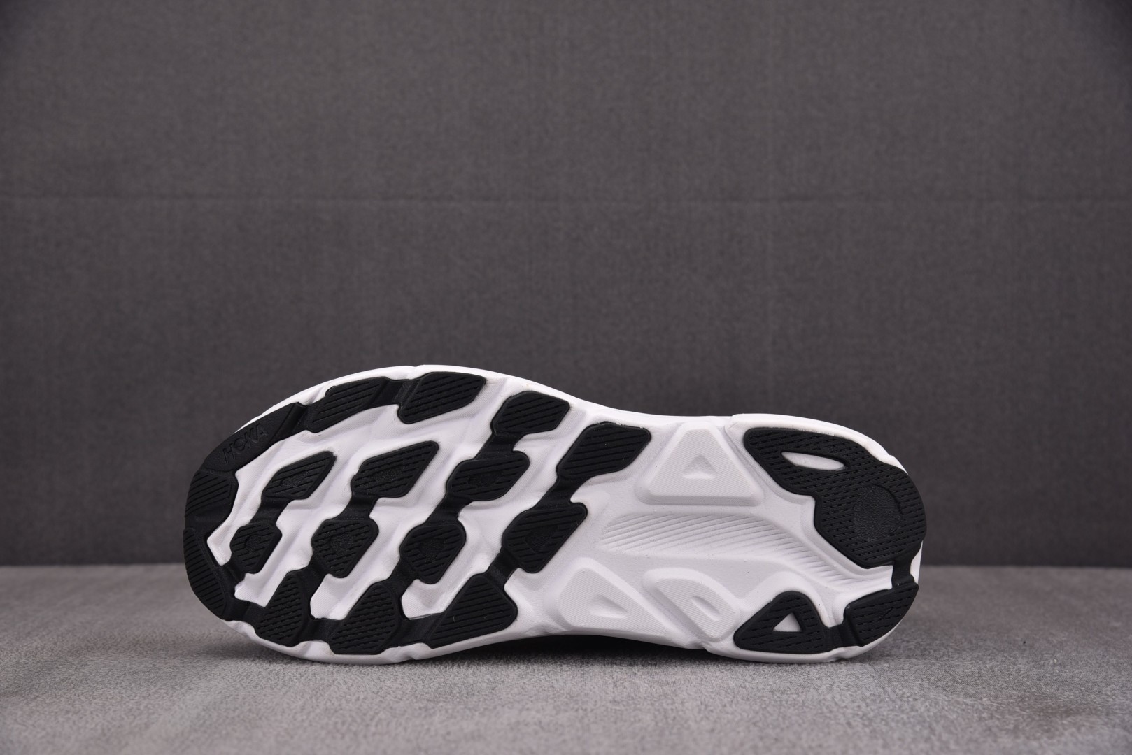 Hoka9 尺码36-45

纯原版出品-Hoka One One Clifton 9 Black Wh