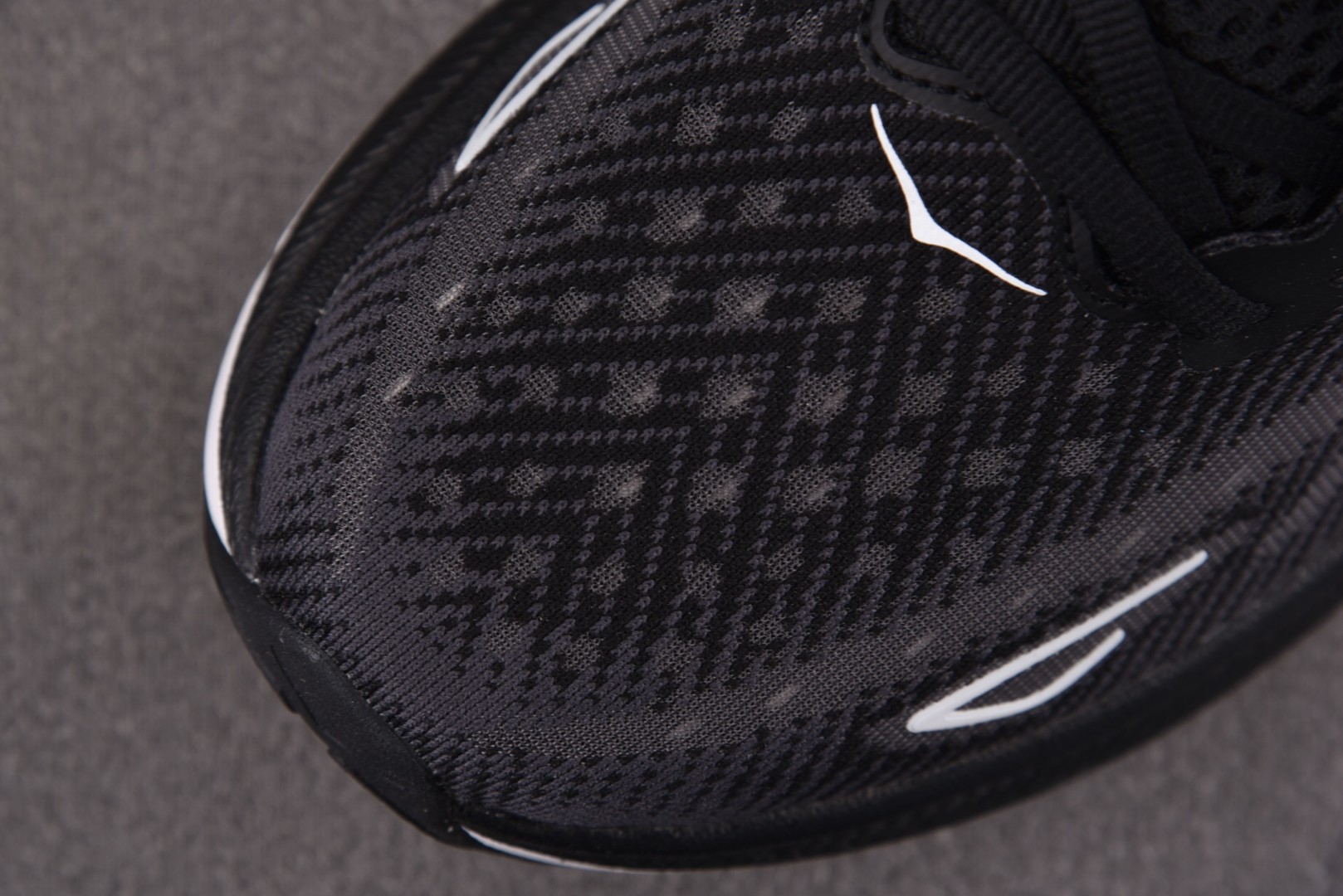 Hoka9 尺码36-45

纯原版出品-Hoka One One Clifton 9 Black Wh