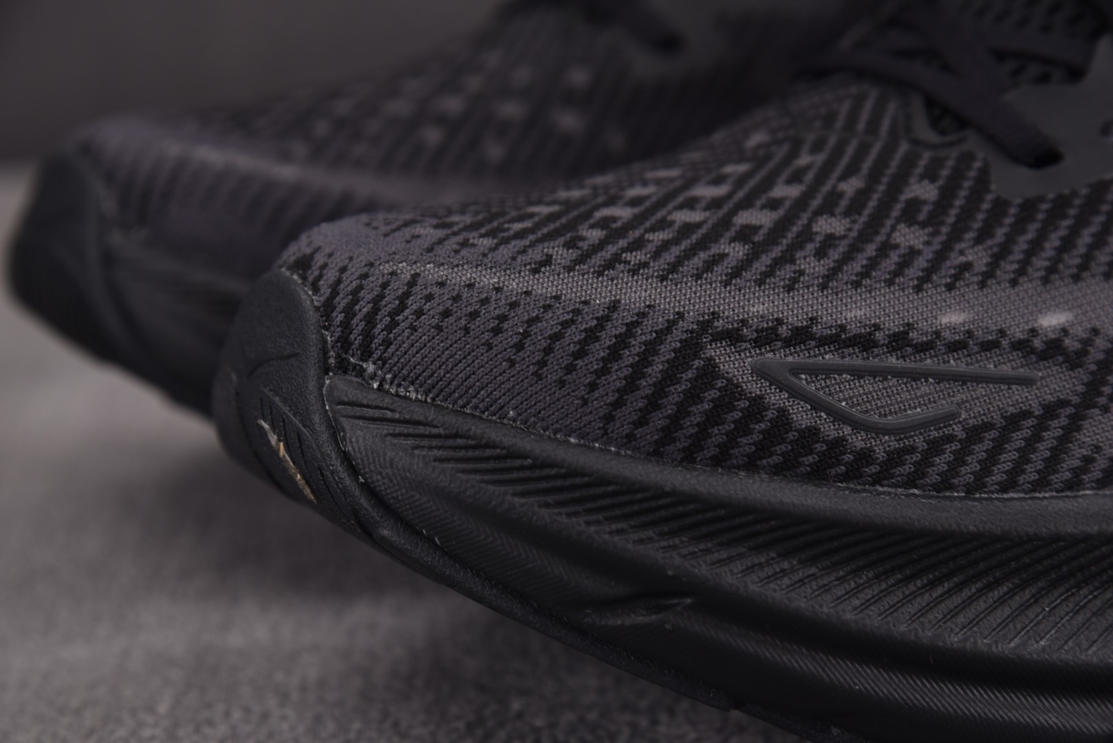 Hoka9 尺码36-45

纯原版出品-Hoka One One Clifton 9 Black 黑色