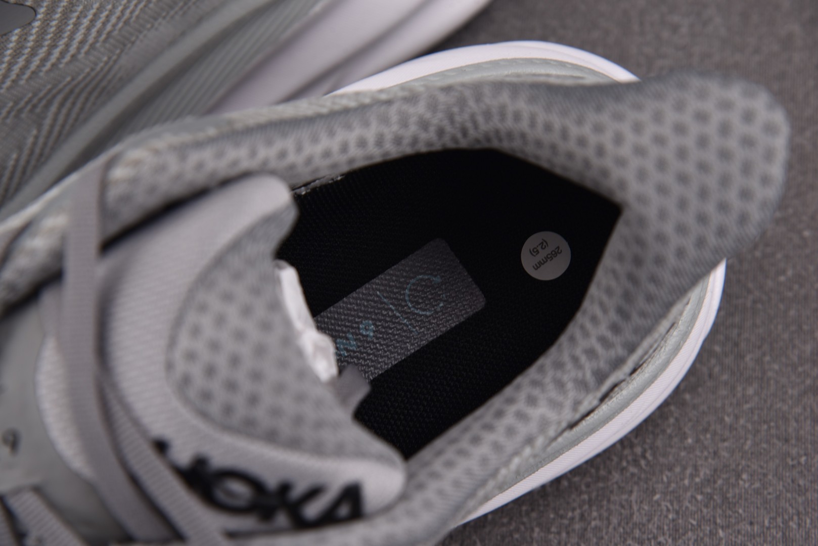 Hoka9 尺码36-45

纯原版出品-Hoka One One Clifton 9 Cloud Wh