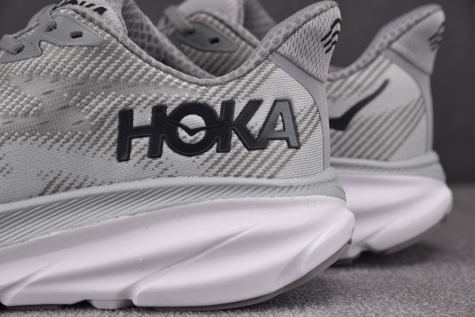 Hoka9 尺码36-45

纯原版出品-Hoka One One Clifton 9 Cloud Wh