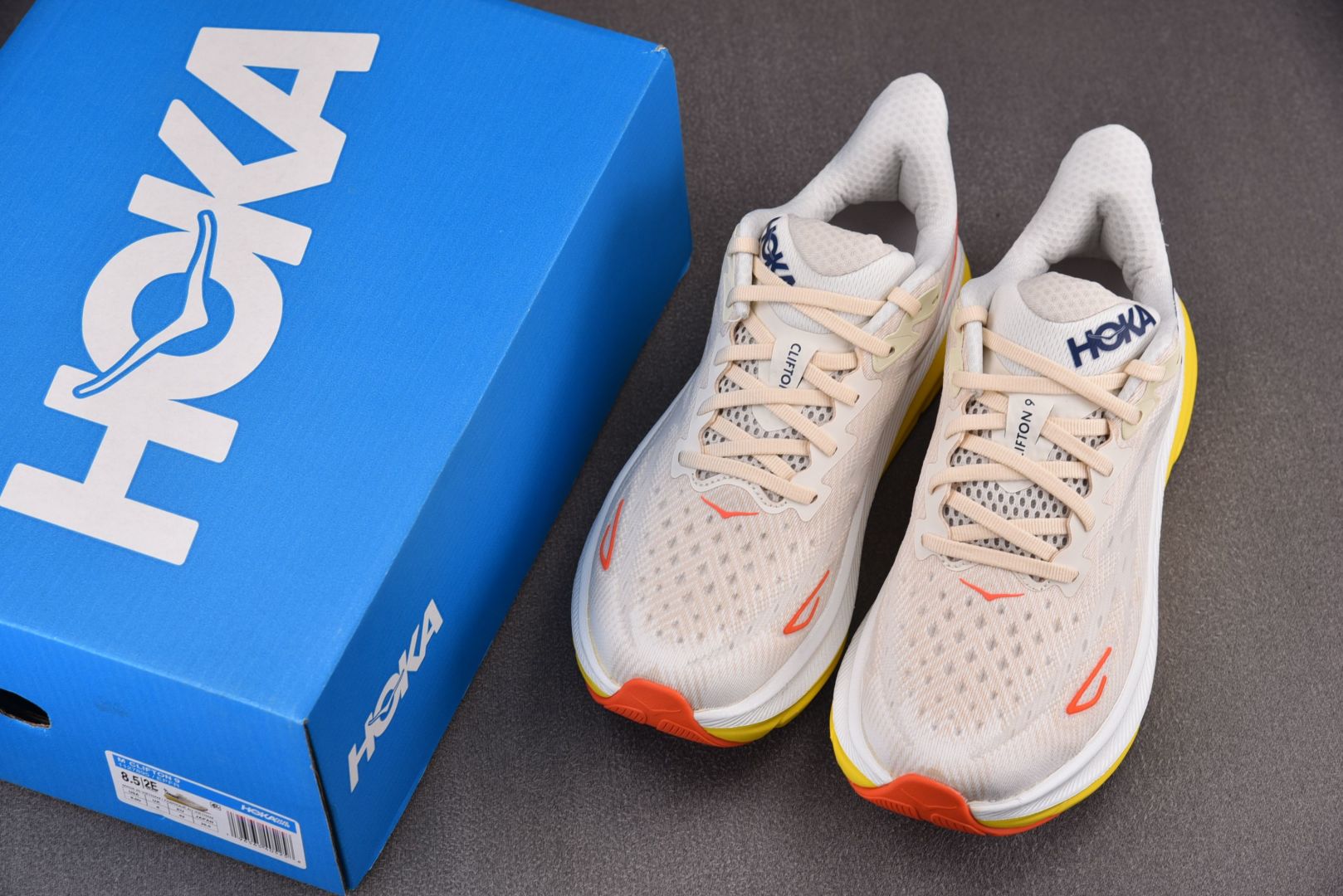 Hoka9 尺码36-45

纯原版出品-Hoka One One Clifton 9 Eggnog P