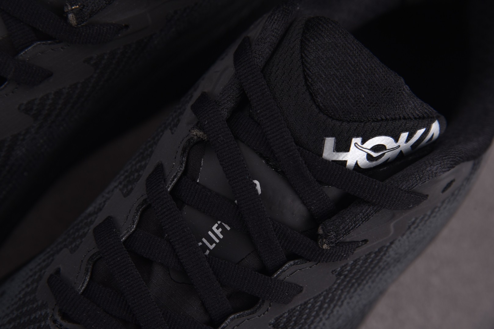 Hoka9 尺码36-45

纯原版出品-Hoka One One Clifton 9 Gore-Tex