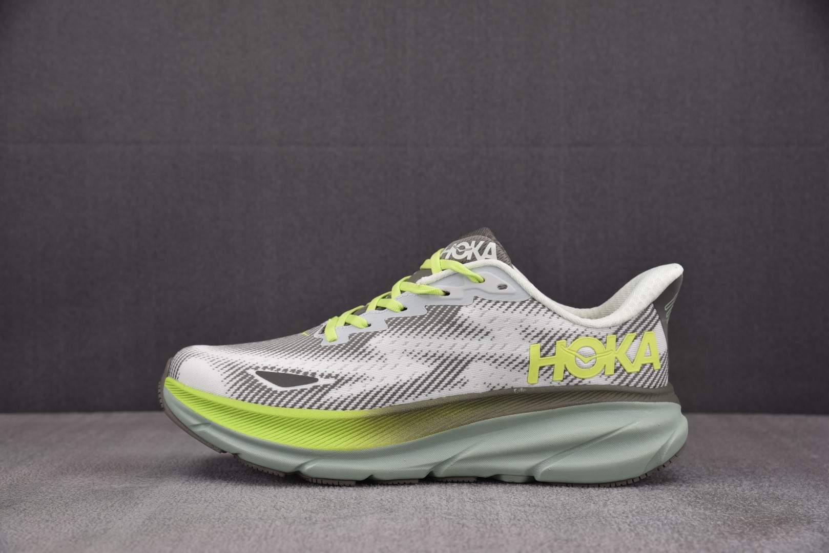 Hoka9 尺码36-45

纯原版出品-Hoka One One Clifton 9 Gore-Tex