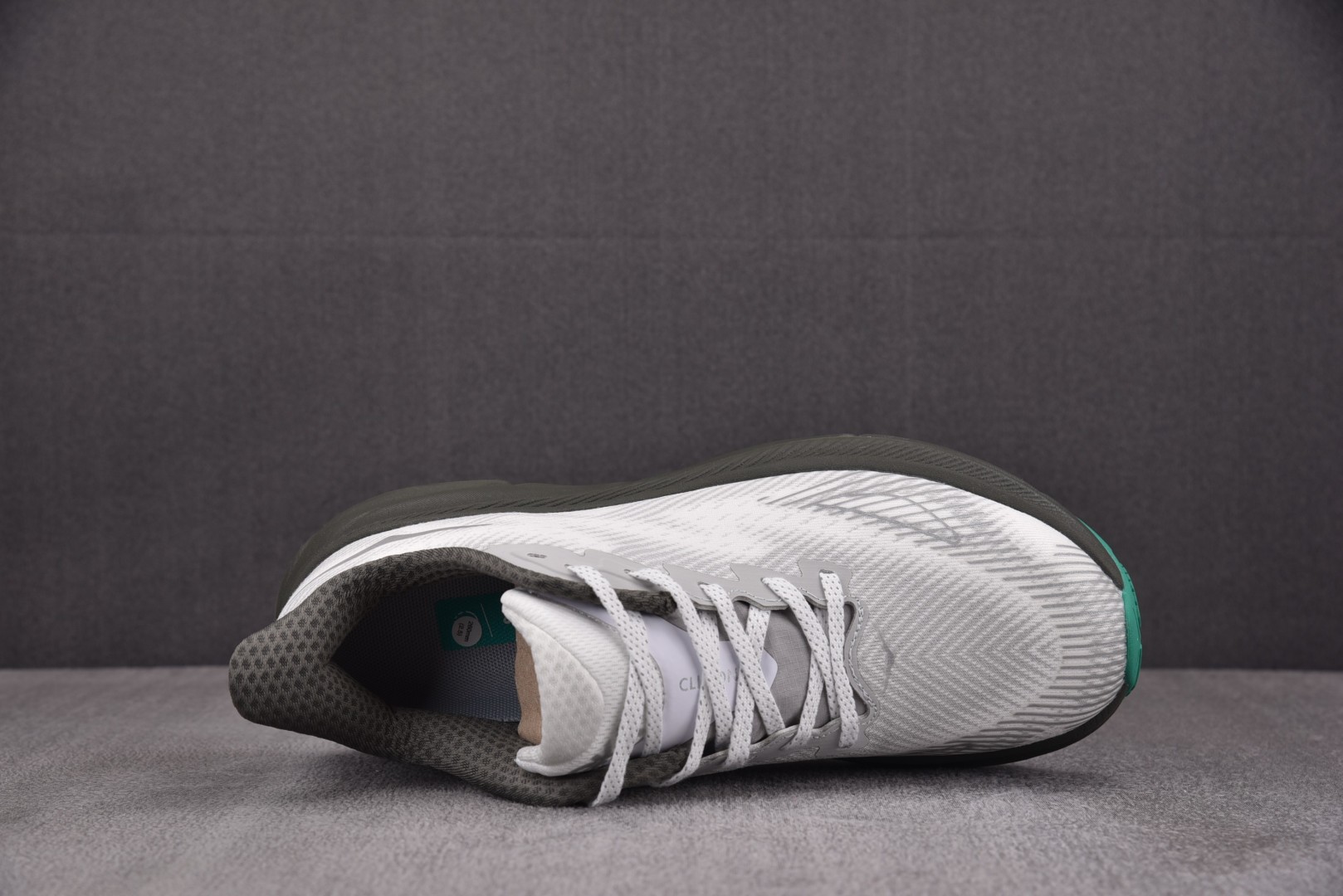 Hoka9 尺码36-45

纯原版出品-Hoka One One Clifton 9 Gore-Tex
