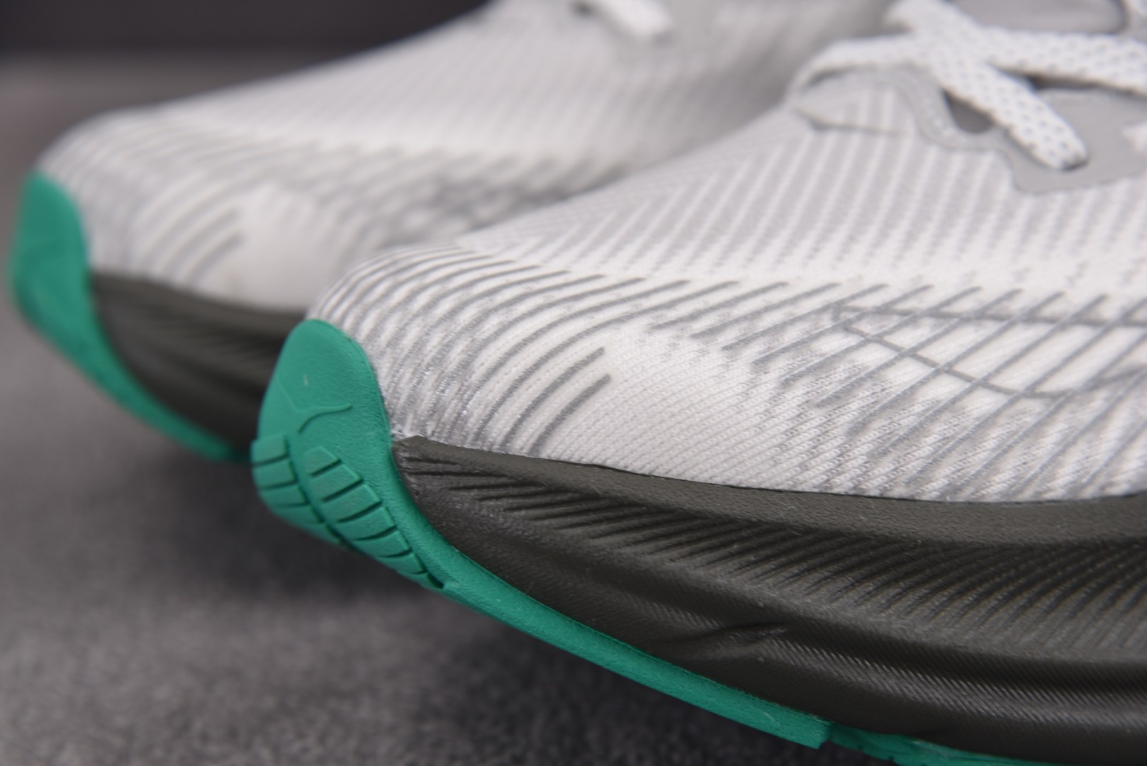 Hoka9 尺码36-45

纯原版出品-Hoka One One Clifton 9 Gore-Tex
