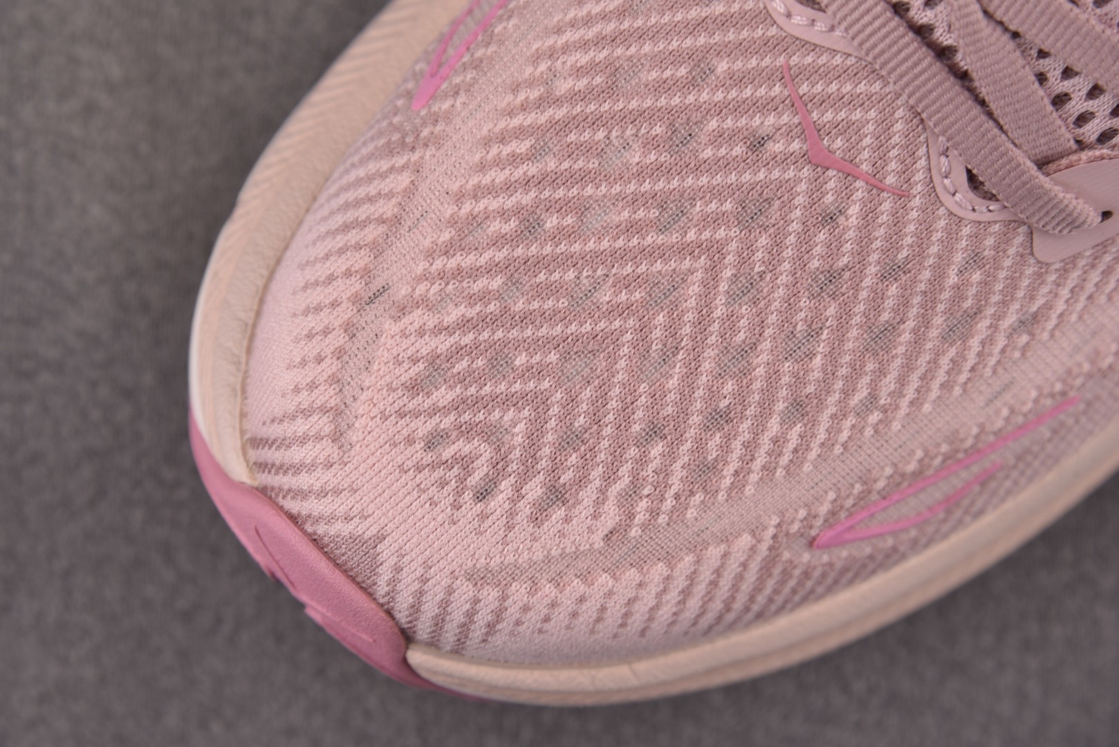 Hoka9 尺码36-45

纯原版出品-Hoka One One Clifton 9 Pink 粉色 