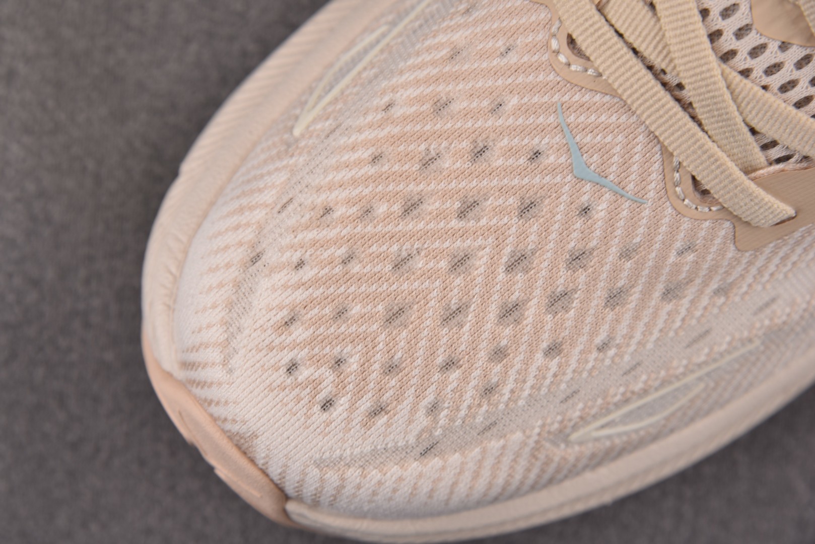 Hoka9 尺码36-45

纯原版出品-Hoka One One Clifton 9 Shifting