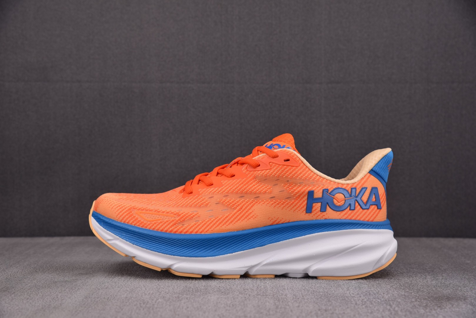 Hoka9 尺码36-45

纯原版出品-Hoka One One Clifton 9 Vibrant 