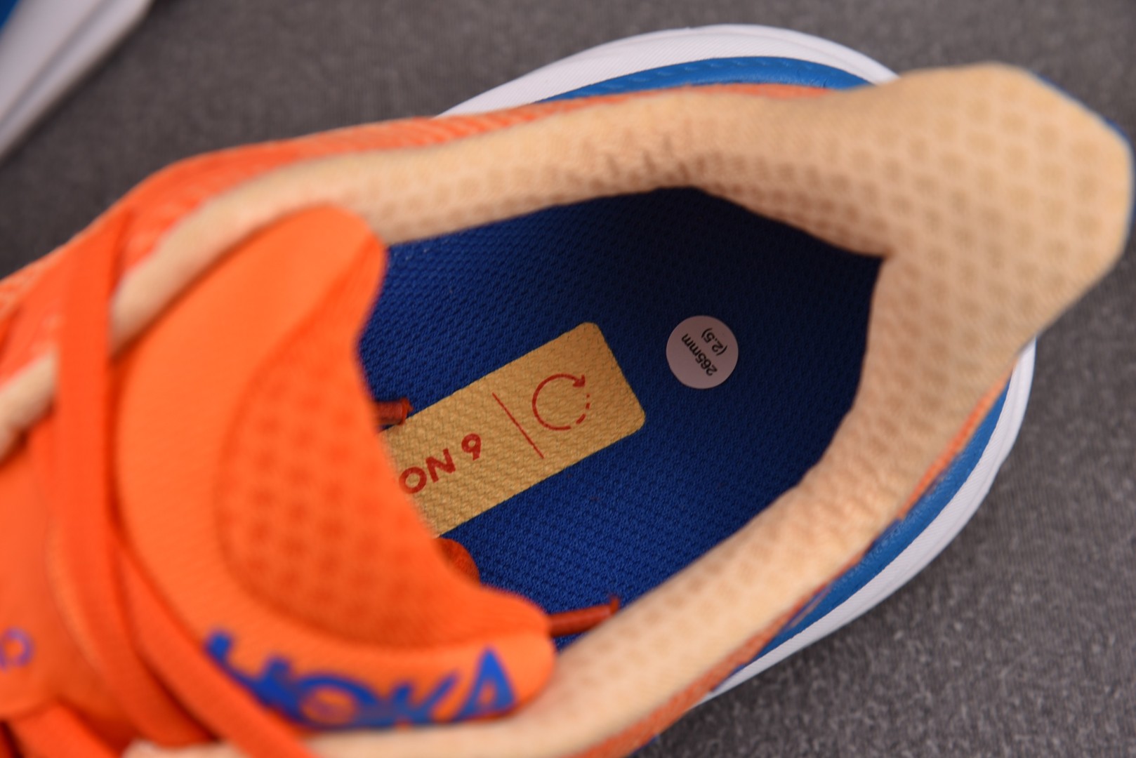 Hoka9 尺码36-45

纯原版出品-Hoka One One Clifton 9 Vibrant 