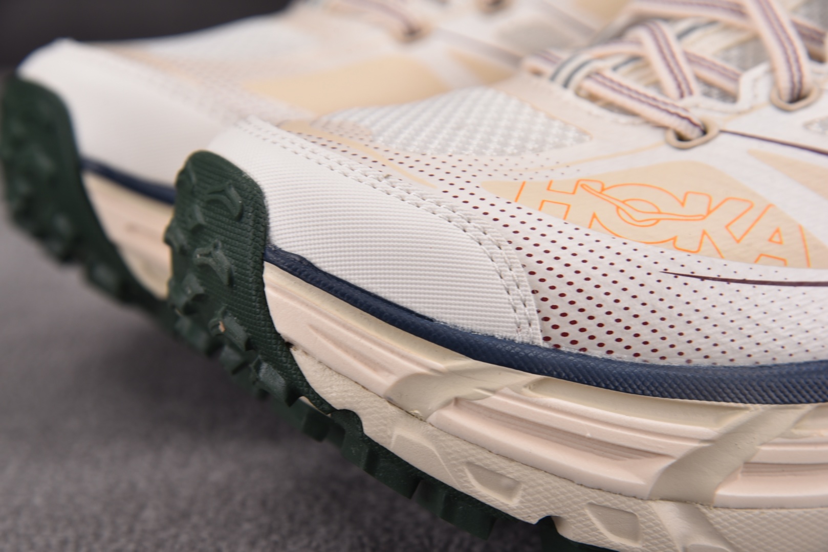 Hoka2 尺码36-45

纯原版出品-Hoka One One Mafate Speed 2 Ala