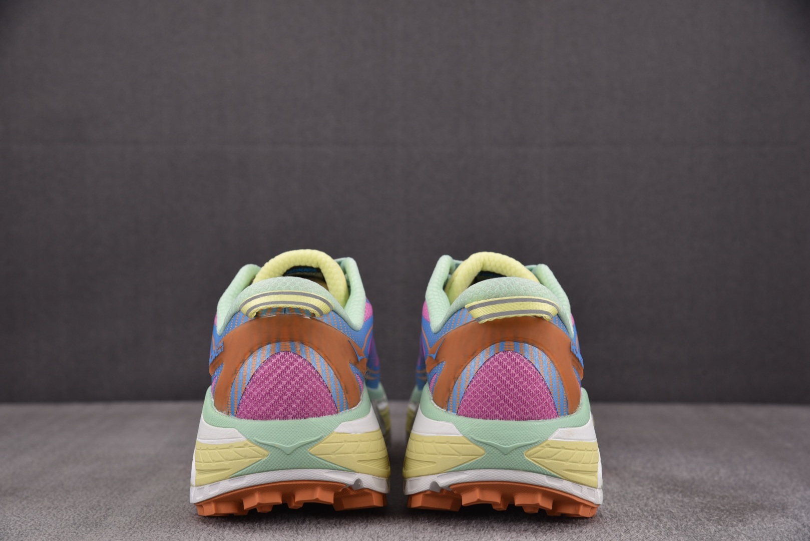 Hoka2 尺码36-45

纯原版出品-Hoka One One Mafate Speed 2 Cyc