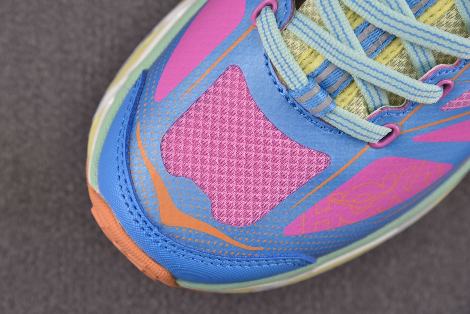 Hoka2 尺码36-45

纯原版出品-Hoka One One Mafate Speed 2 Cyc
