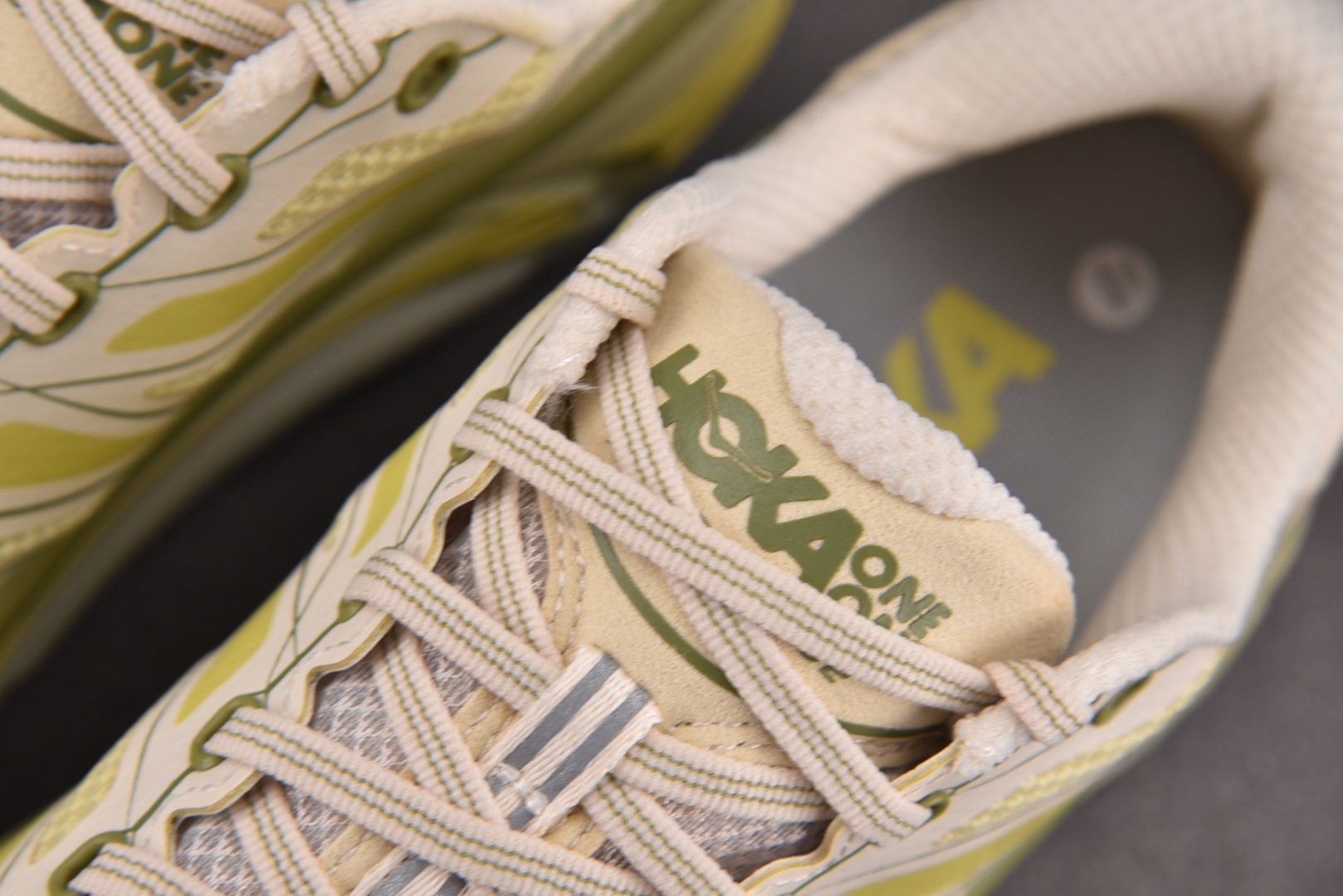 Hoka2 尺码36-45

纯原版出品-Hoka One One Mafate Speed 2 Egg
