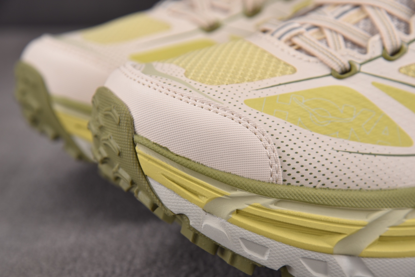 Hoka2 尺码36-45

纯原版出品-Hoka One One Mafate Speed 2 Egg