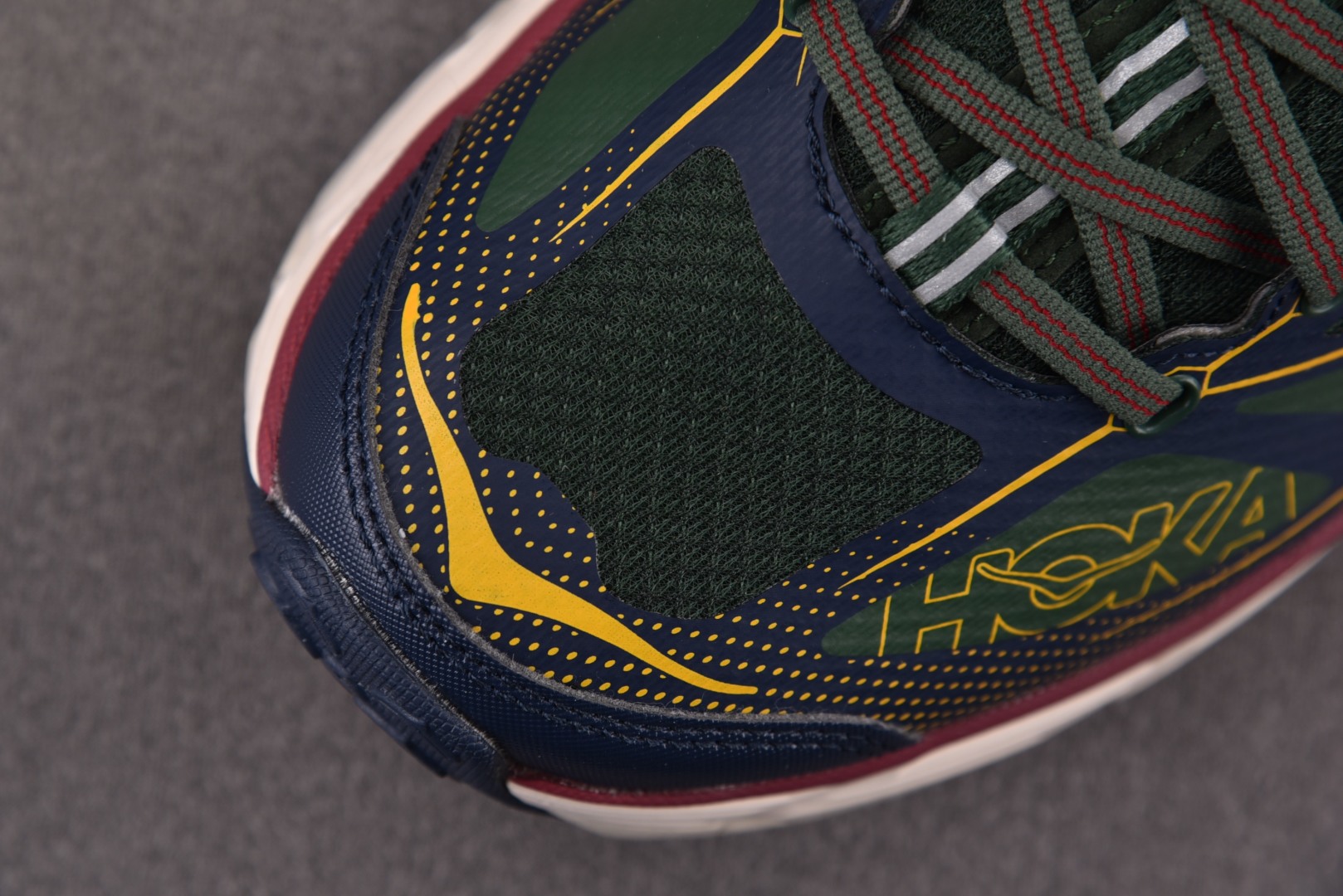 Hoka2 尺码36-45

纯原版出品-Hoka One One Mafate Speed 2 Mou