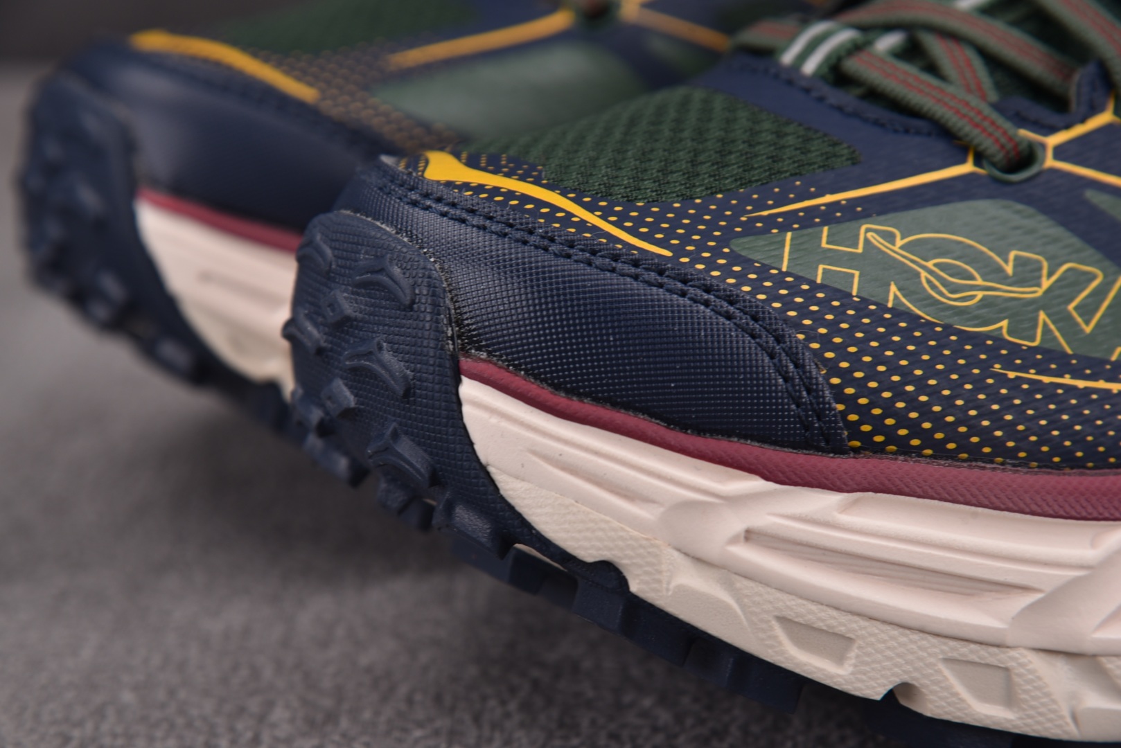 Hoka2 尺码36-45

纯原版出品-Hoka One One Mafate Speed 2 Mou