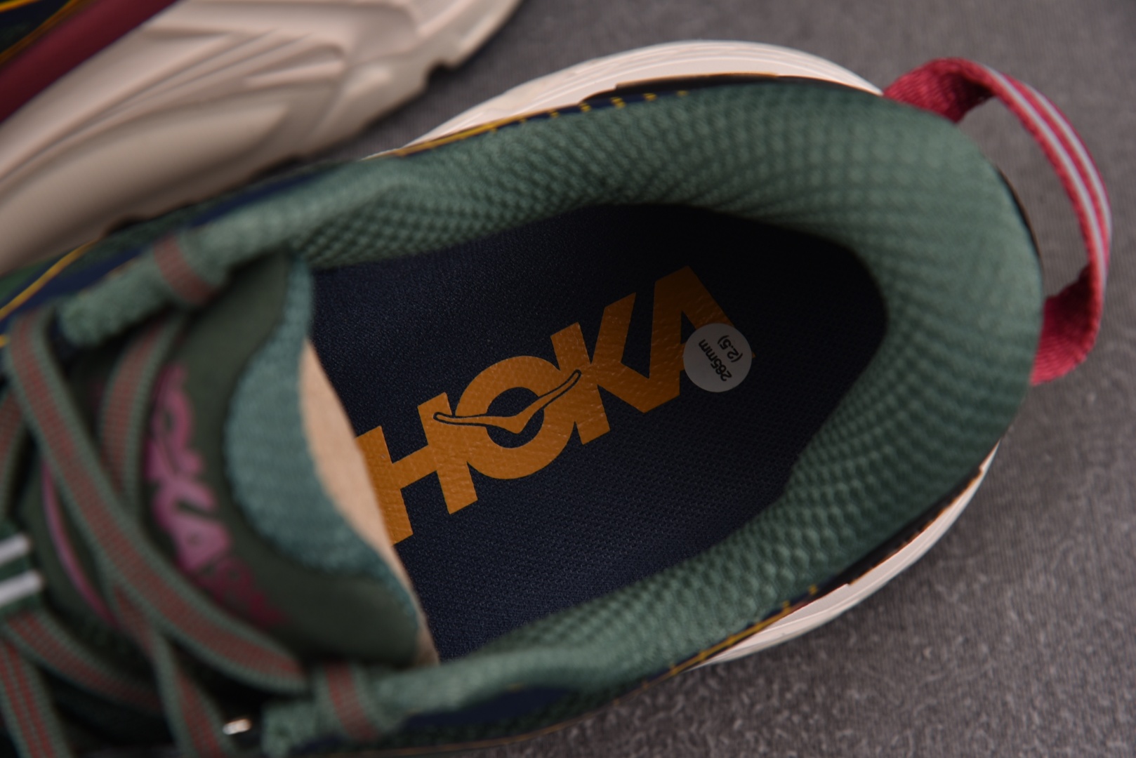 Hoka2 尺码36-45

纯原版出品-Hoka One One Mafate Speed 2 Mou